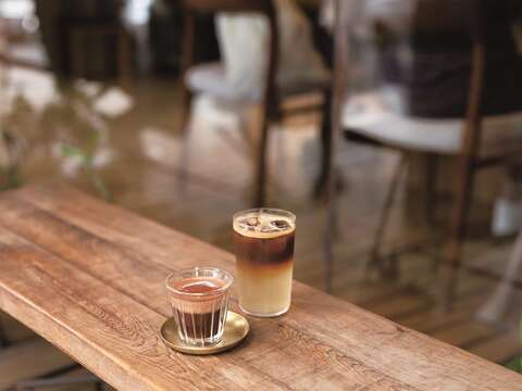 Cafés and Mindful Eating