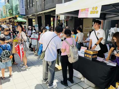 現場扭蛋活動(圖片來源：圖片來源：臺北市商業處)