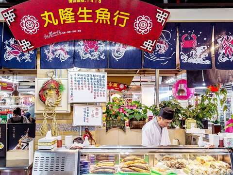 假日來一趟市場散策，看看台北市場新貌。（盧大中攝）