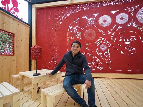 「家」由剪紙藝術家楊士毅打造