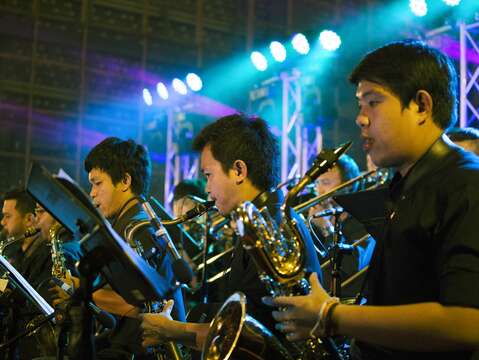 主舞台第二天演出團體 - 泰國蘭實爵士大樂團RSU Jazz Orchestra(圖片來源:臺北市政府文化局)