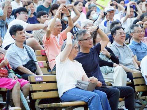 搭捷運、聽民歌活動場面（圖片來源：臺北市政府秘書處媒體事務組）