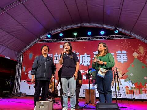 舞台演出點亮聖誕夜色(圖片來源:台北市商業處)