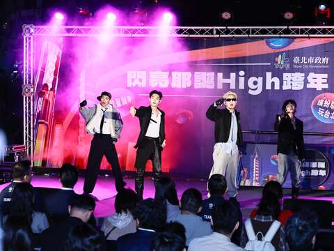 「カラフル・クリスマス High カウントダウン」冬イベントがノンストップ