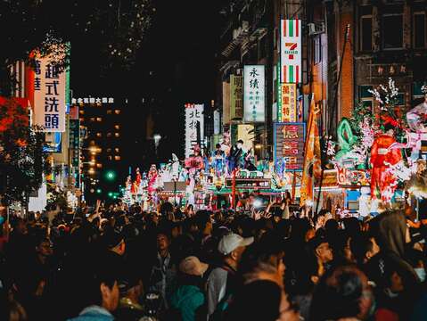 Monga QingshanTemple Midnight Patrol & Pilgrimage