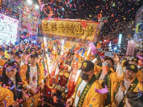 Monga QingshanTemple Midnight Patrol & Pilgrimage
