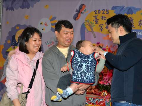 以客家古禮為幼兒祈福之傳統儀典(臺北客家春之慶典)