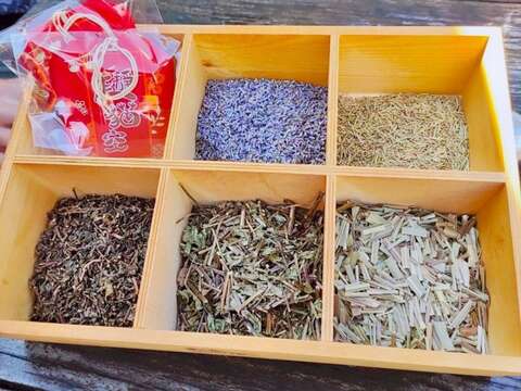 各種茶香包材料-攝影師芊芊Judy（圖片來源：臺北市政府產業發展局）