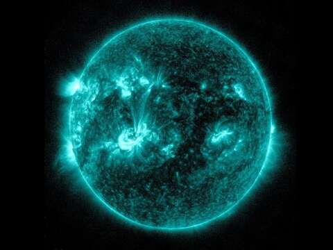1月18日X1.9級太陽閃焰影像(NASA/SDO)（圖片來源：臺北市立天文科學教育館）