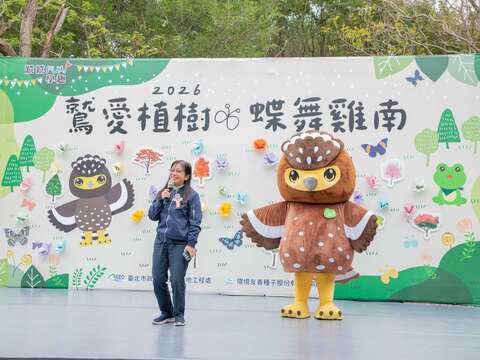 工務局副局長於雞南山開場致詞（圖片來源：臺北市政府工務局大地工程處）