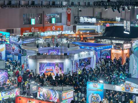 2026台北國際電玩展現場人潮熱絡，吸引全球43國、逾2,100位專業人士齊聚。（圖片來源：臺北市政府觀光傳播局）