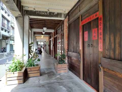 大同16號廣場旁的百年貴德街,更堪稱臺北近代化歷程的重要見證(圖片來源:臺北市政府工務局公園路燈工程管理處)