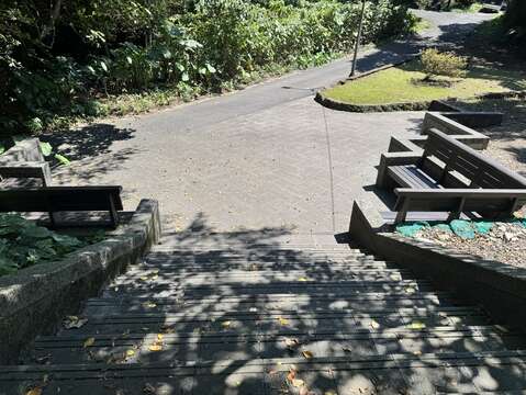 集合點:陽明山公車總站後方平台(圖片來源:臺北市政府工務局公園路燈工程管理處)