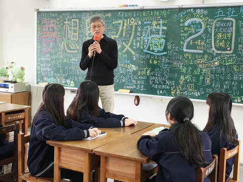 學習不是僅能在教室中,夢想的發展不該被侷限。(圖/聯合新聞網提供)