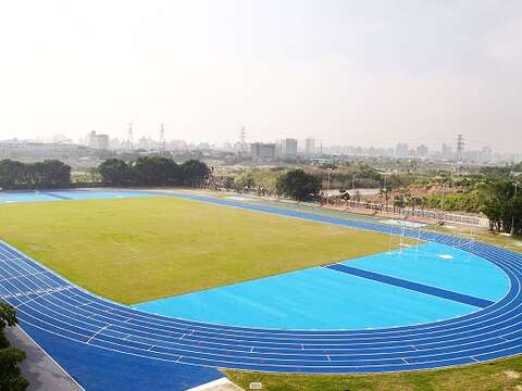 Zhongzheng High School Track Puts On a New Look!<br> First International Certified Training Venue for the Universiade