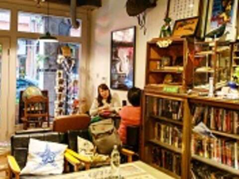 TAIPEI 春季号 2017 Vol.07　売る本は一ジャンルだけ  愛好家が集う場に