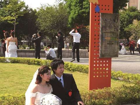 台北ツツジフェスティバル  季節の花のパーティーへ！