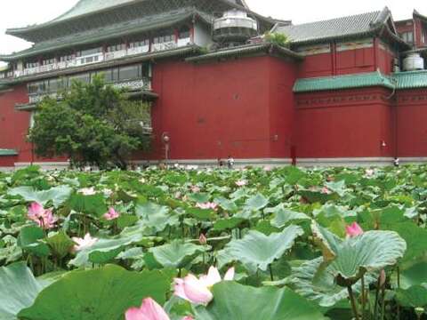 TAIPEI WINTER 2016 Vol.06 A literary World Flow Tour of Taipei-A Look at the Old City’s Elegance