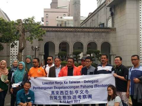 大馬代表團於4月7日上午參觀臺北的清真寺及中國回教協會，積極了解臺北穆斯林友善環境