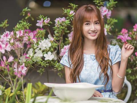 杜鵑花大使翁滋蔓