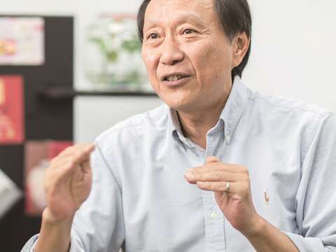 台北市補習教育事業協會總幹事張浩然認為，補習班以「學習快樂」為教學亮點，吸引學生前來聽課。（攝影／梁忠賢）