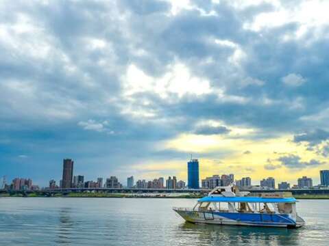 TAIPEI 夏季号 2017 Vol.08   きらきら輝く水辺へ 河浜公園を遊ぶ　素晴らしいひととき