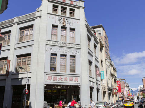 大稻埕有許多具傳統樣貌的洋樓街屋。(攝影/楊智仁)