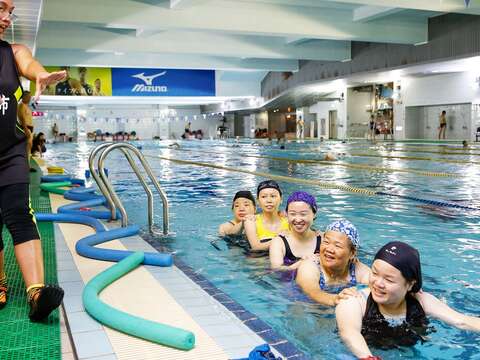適當的運動可延緩老化、保持健康。(攝影/楊智仁)