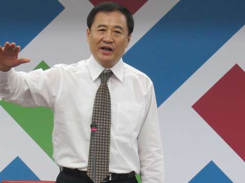 陳副市長表示，國慶花車主題樂園落腳南港接軌東區門戶計畫，帶動當地經濟發展