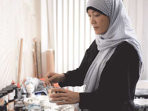 ​​​​​​張曼麗認為台北展現出傳統與現代兼容並蓄的城市景觀。（攝影／黃建彬）