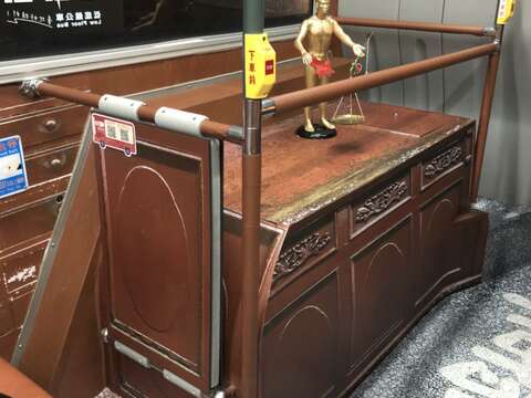 うれしい驚きが待っている！「緑17」が旧市街地区観光バスに変身，万華、大稲埕の観光がより便利に