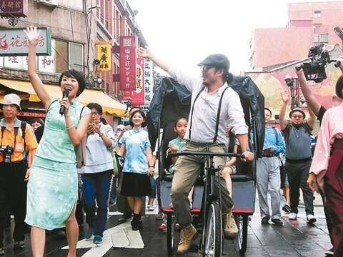 Mayor Goes Retro at Dadaocheng 1920 Dress-up Party