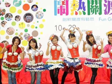 關渡里里民參加遊行服裝