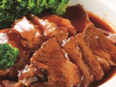秘味牛小排(水美食府)。(攝影/楊智仁)