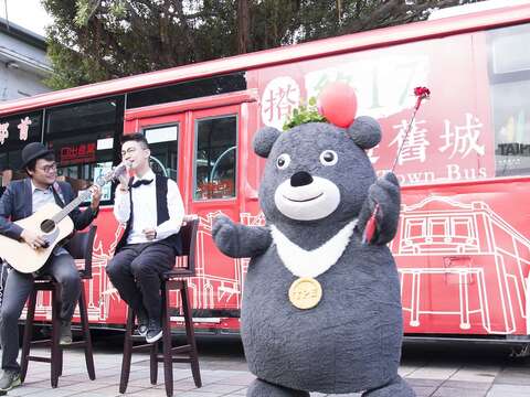 蘇打綠團長阿福與王伯源及熊讚同台演出