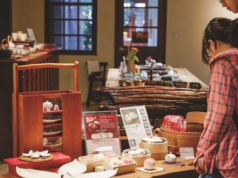 TAIPEI 冬季号 2017 Vol.10 都市再開発クリエイティビティ 台北‧下町の魅力を遊ぶ
