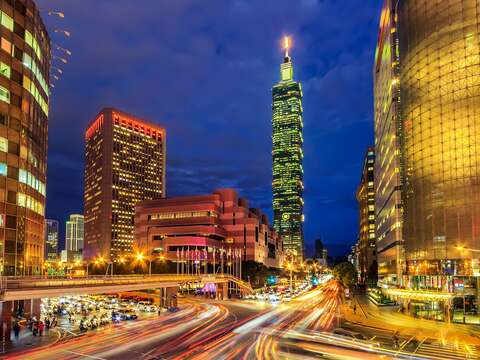 台北夜晚多精彩。（圖／Shutterstock提供）