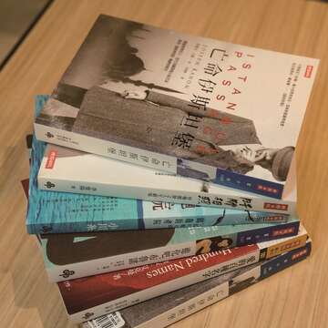 面臨數位浪潮,出版業仍致力於出版多元書籍,增加書市的豐富度。(攝影/劉德媛)