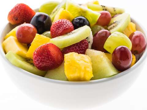 時令水果當點心，健康又美味。（圖／Shutterstock提供）