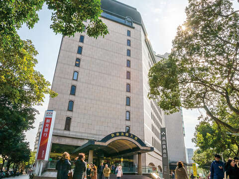 誠品書局敦南店的進駐,讓東區更添人文書香。(攝影/劉德媛)