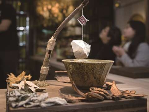 TAIPEI SPRING 2018 Vol.11 Great Taste With Tradition and Innovation Old-Time Flavors – New Heartwarming Touches