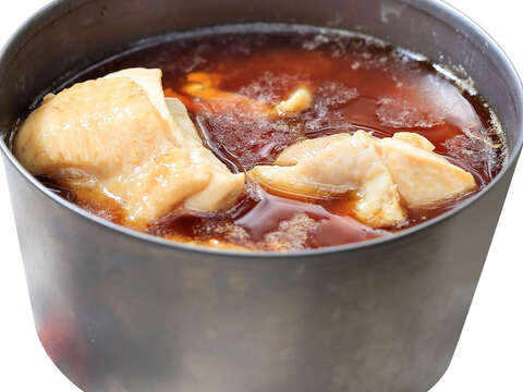 麻油雞（攝影／楊智仁）