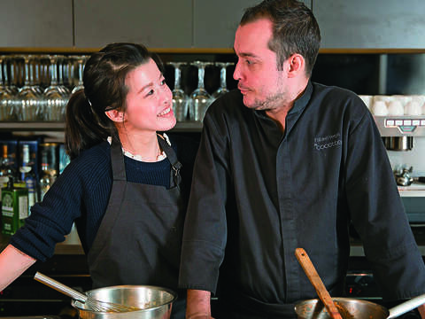 主廚Fabien Vergé和妻子管乃茵相戀後來台開業，每道菜都充滿愛的味道。（攝影／葉琳喬）
