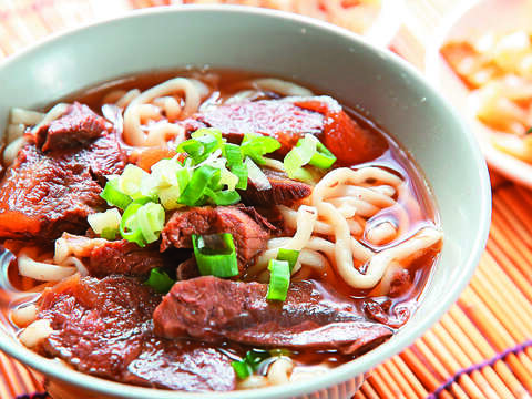 建宏牛肉麵