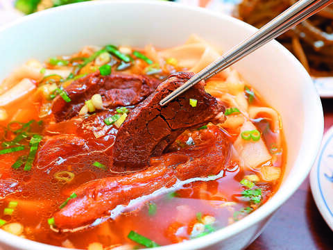 老山東牛肉家常麵店
