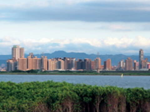 基隆河畔