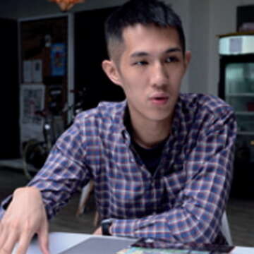 二十六歲的江前緯與三位合夥人共創線上募資課程平台－Hahow好學校。