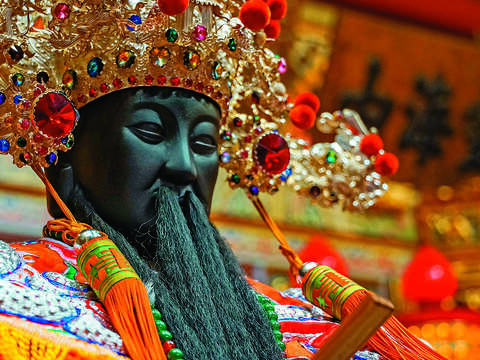「5月13迎城隍」是台北霞海城隍老爺出巡的日子。（圖／台北畫刊提供）