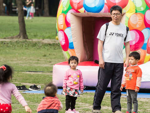台北市的資源豐富，讓家長可以放心在這座城市生育。（圖／台北畫刊提供）