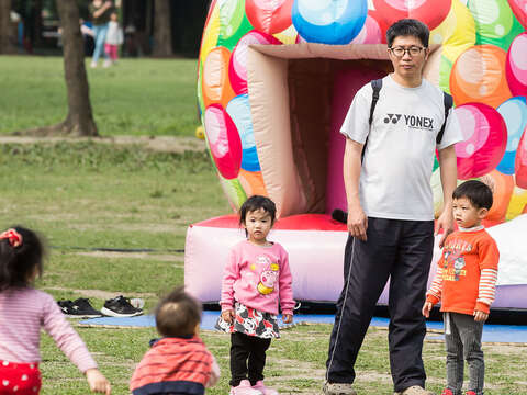 台北市的資源豐富,讓家長可以放心在這座城市生育。(圖/台北畫刊提供)